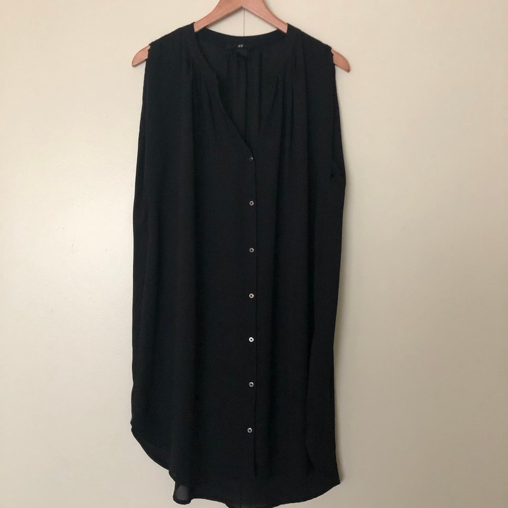 H&M Sheer Black V-Neck Button Down Tunic -12
